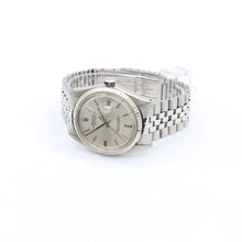 Charger l&#39;image dans la galerie, Rolex Datejust ref. 1601 - White Gold Bezel - Silver dial (V I)
