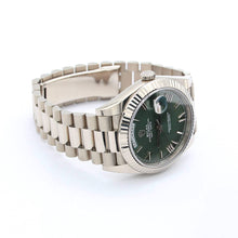 Load image into Gallery viewer, Rolex Day-Date 40 ref. 228239 - Green Roman Dial - Full Set
