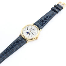 Załaduj obraz do przeglądarki galerii, Vacheron Constantin Patrimony Perpetual Calendar 18K Yellow Gold Automatic ref. 43031
