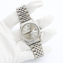 Załaduj obraz do przeglądarki galerii, Rolex Datejust ref. 16030 - Jubilee Bracelet - Silver Dial VII
