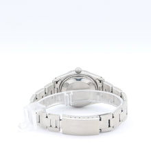 Załaduj obraz do przeglądarki galerii, Rolex Date ref. 15000 Silver Dial Oyster Bracelet
