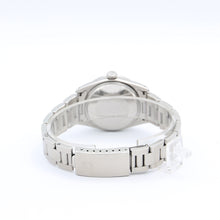 Load image into Gallery viewer, Rolex Oyster Perpetual Date ref. 1501 34mm - Silver Dial - Oyster bracelet
