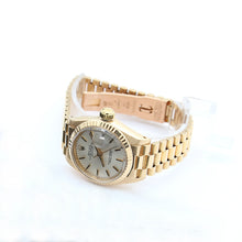Load image into Gallery viewer, Rolex Datejust-Lady ref. 6917 - 18K Gold President bracelet
