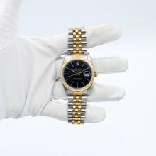 Załaduj obraz do przeglądarki galerii, Rolex Datejust 36 ref. 16233 Black Plain dial with Full Set
