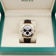 Charger l'image dans la galerie, Rolex Daytona ref. 116518 - 18k Yellow Gold and Leather Strap - White Racing dial - Full Set
