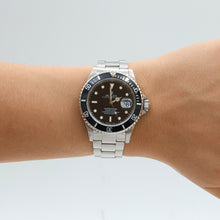Bild in Galerie-Viewer laden, Rolex Submariner Datum Ref. 16610t - Austernarmband - Voller Satz
