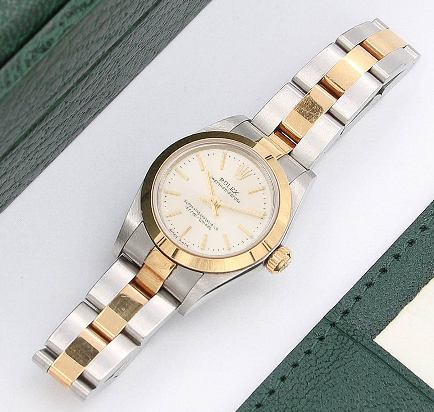 Buy Online Rolex Oyster Perpetual Lady 67183 Steel/Gold  display picture 3
