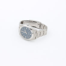 Bild in Galerie-Viewer laden, Rolex Oyster Perpetual ref. 114300 39 mm – blaues Zifferblatt – mit Rolex-Garantie
