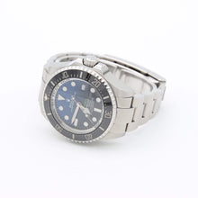 Załaduj obraz do przeglądarki galerii, Rolex Sea-Dweller DeepSea ref.116660 - James Cameron Dial
